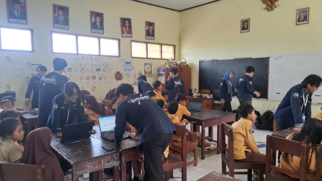 TechAware x KKN Aktivis